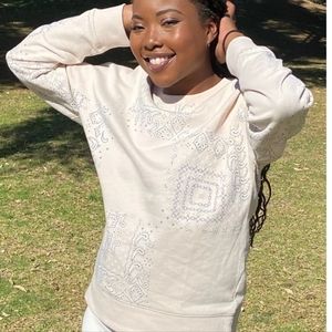 Fabletics kourtney crew neck sweatshirt paisley pattern. Medium. Nwt